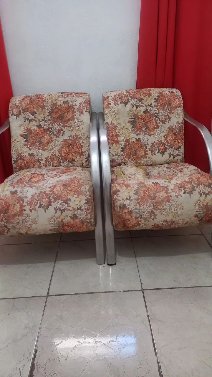 Vendo 2 poltronas barato para reforma