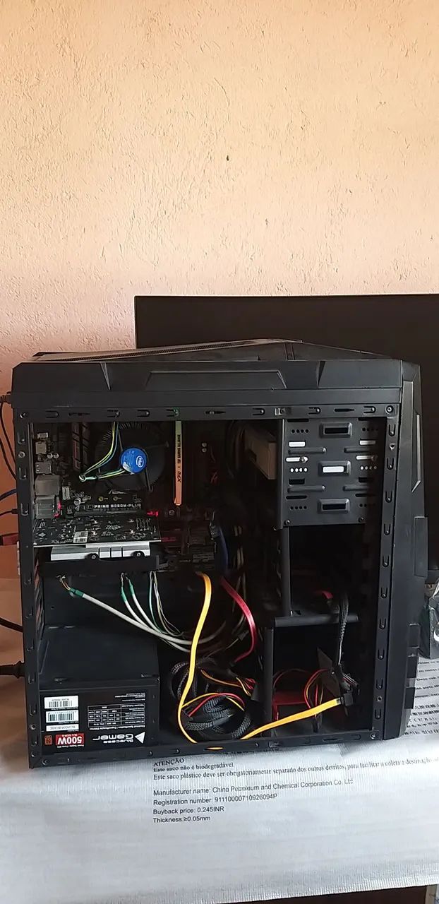 7th-generation CPU i3 + 8 GB RAM (without video card)