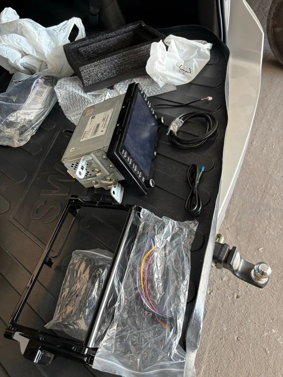 Multimídia original Hillux e Sw4 2015-2022 jbl , com mil dura - Foto 3