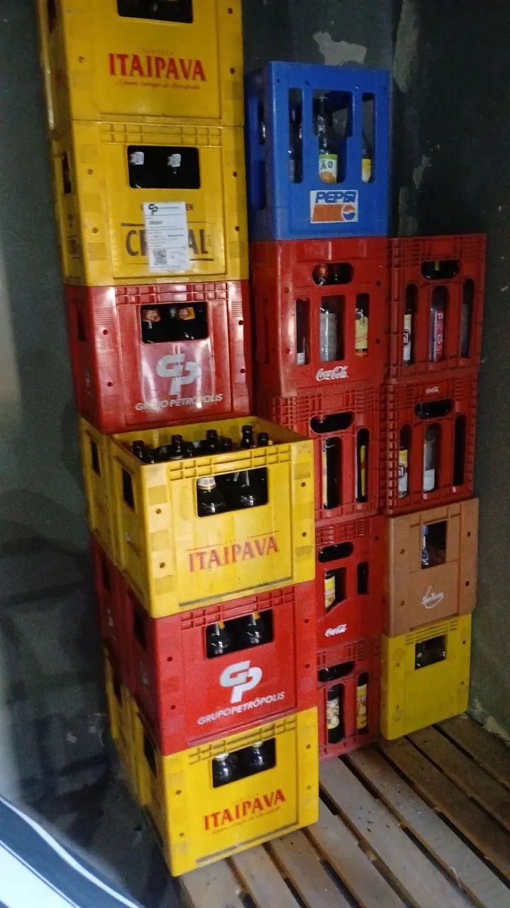 Caixas plásticas bebidas  - Foto 2