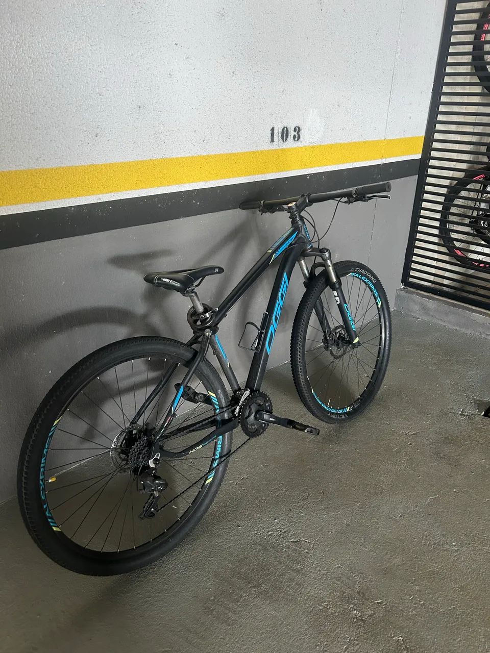 BICICLETA OGGI HACKER HDS ARO 29 FREIO SHIMANO - Foto 2