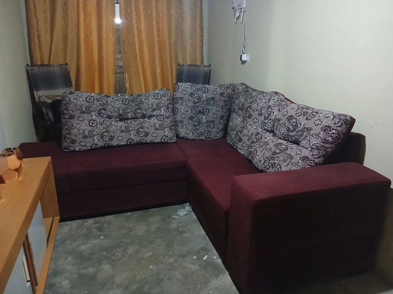 SOFA (  L ) BEM CONSERVADO