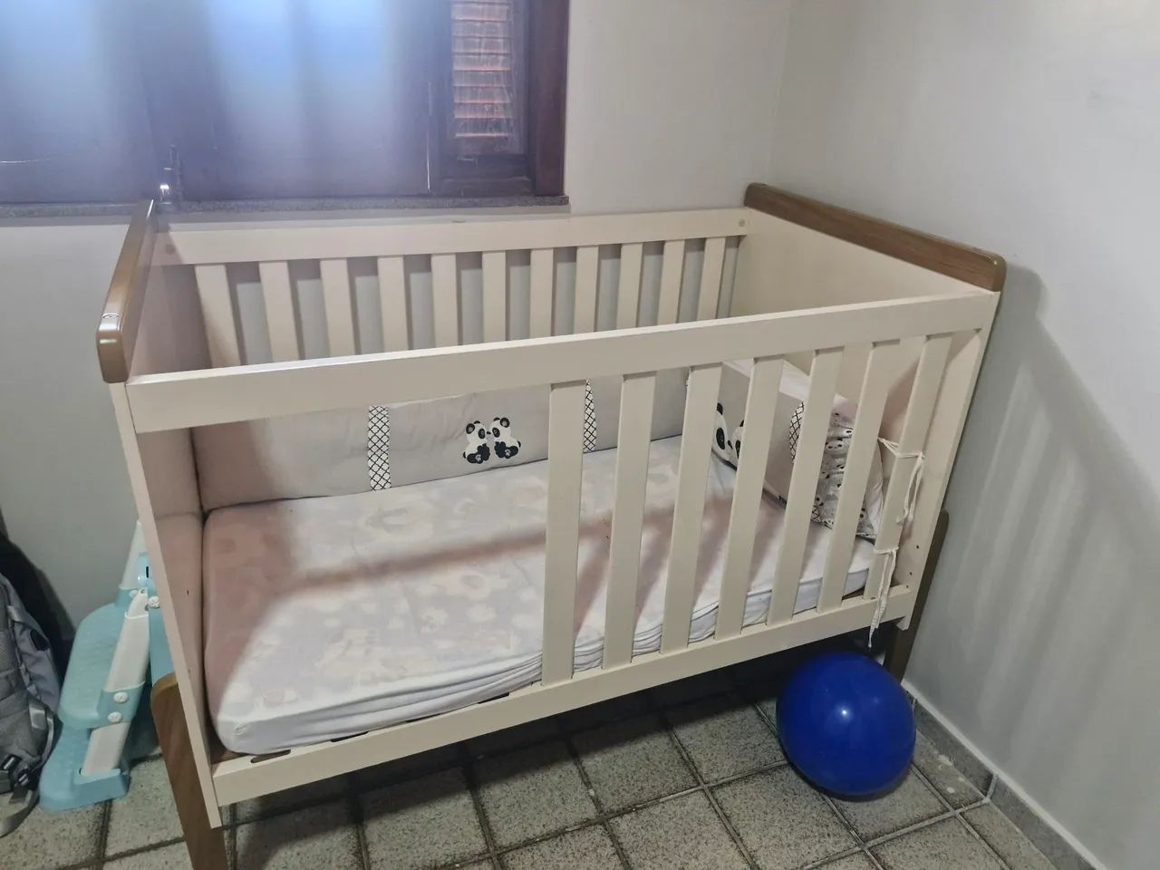 Berço infantil semi novo