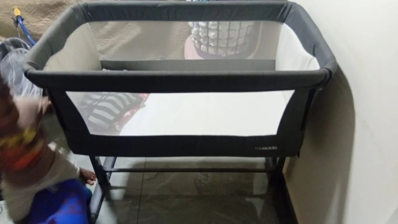 Vende-se berço 