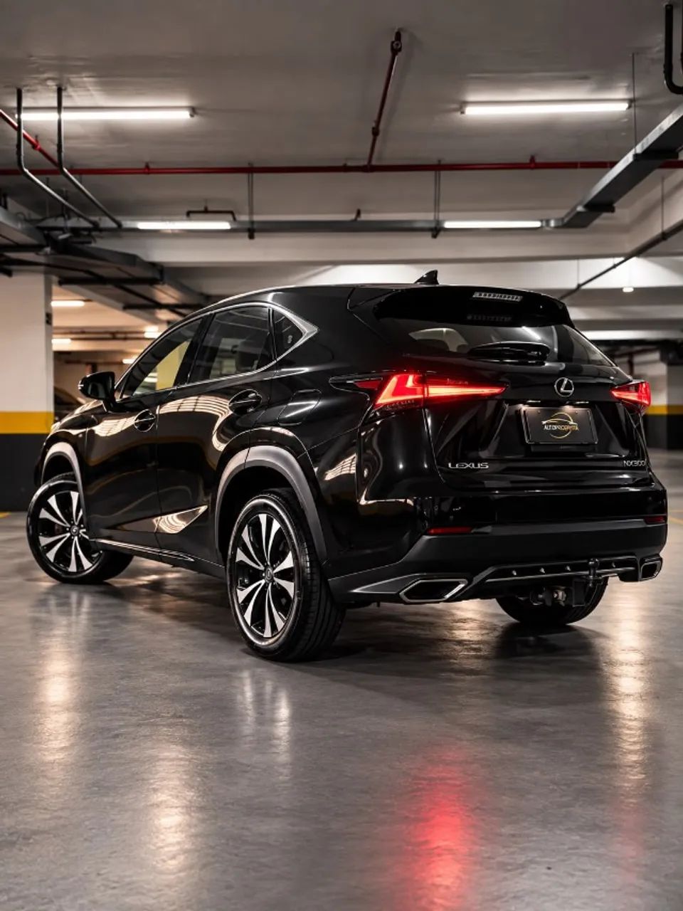 Lexus NX-300 F-sport 2.0 16V 238cv Aut., foto 3 de 15