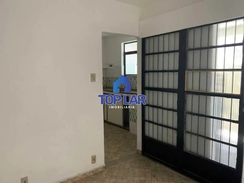 Casa em pequena vila de 2 quartos na Penha