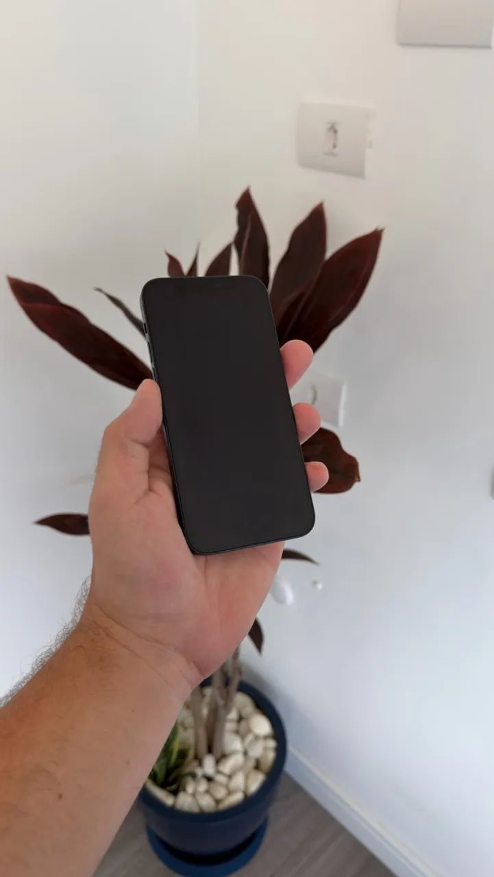 iPhone 12 64gb Preto  - Foto 4