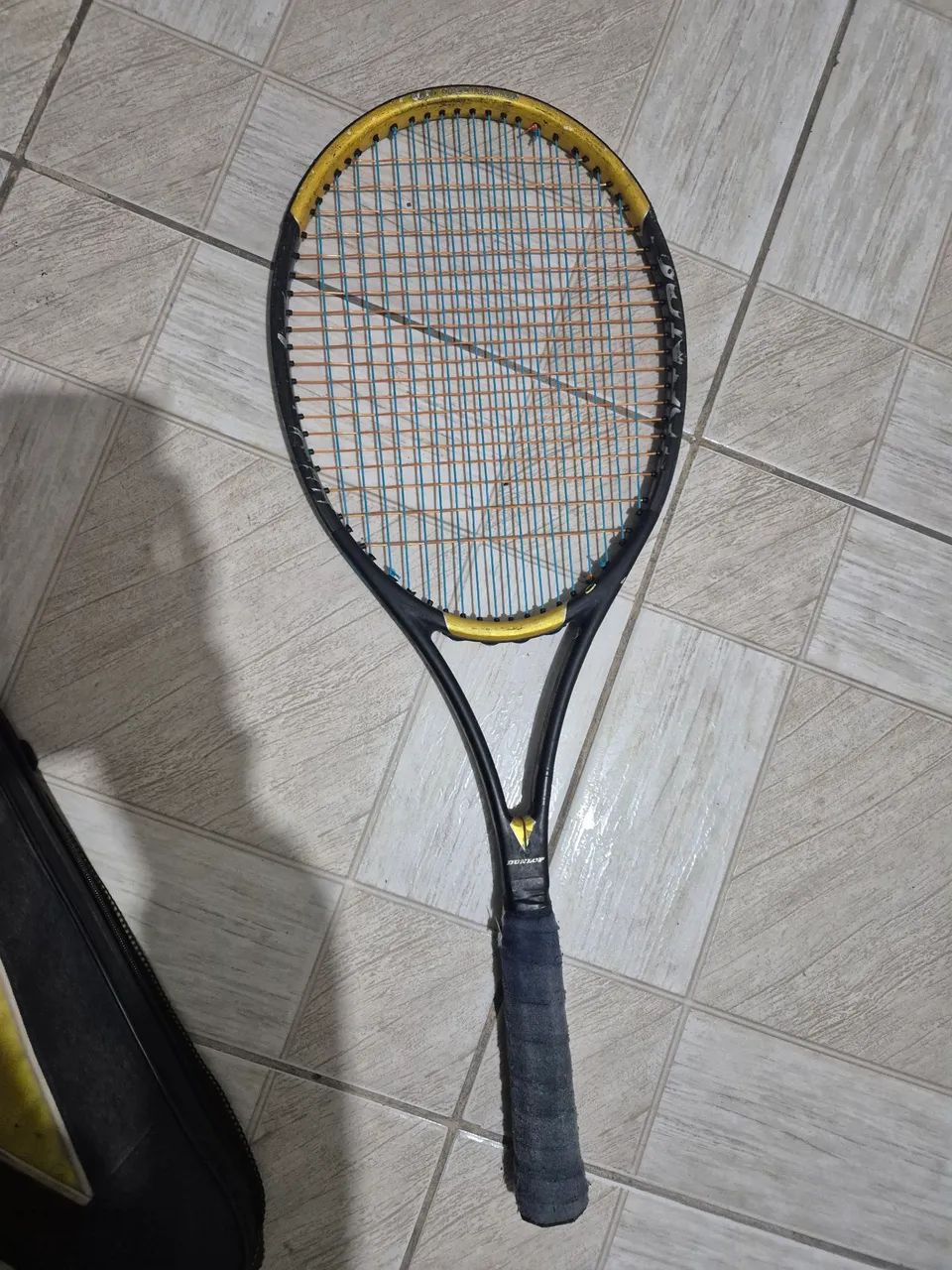 Raquete de Tênis Dunlop 200G Clássica + Capa Original - Foto 2