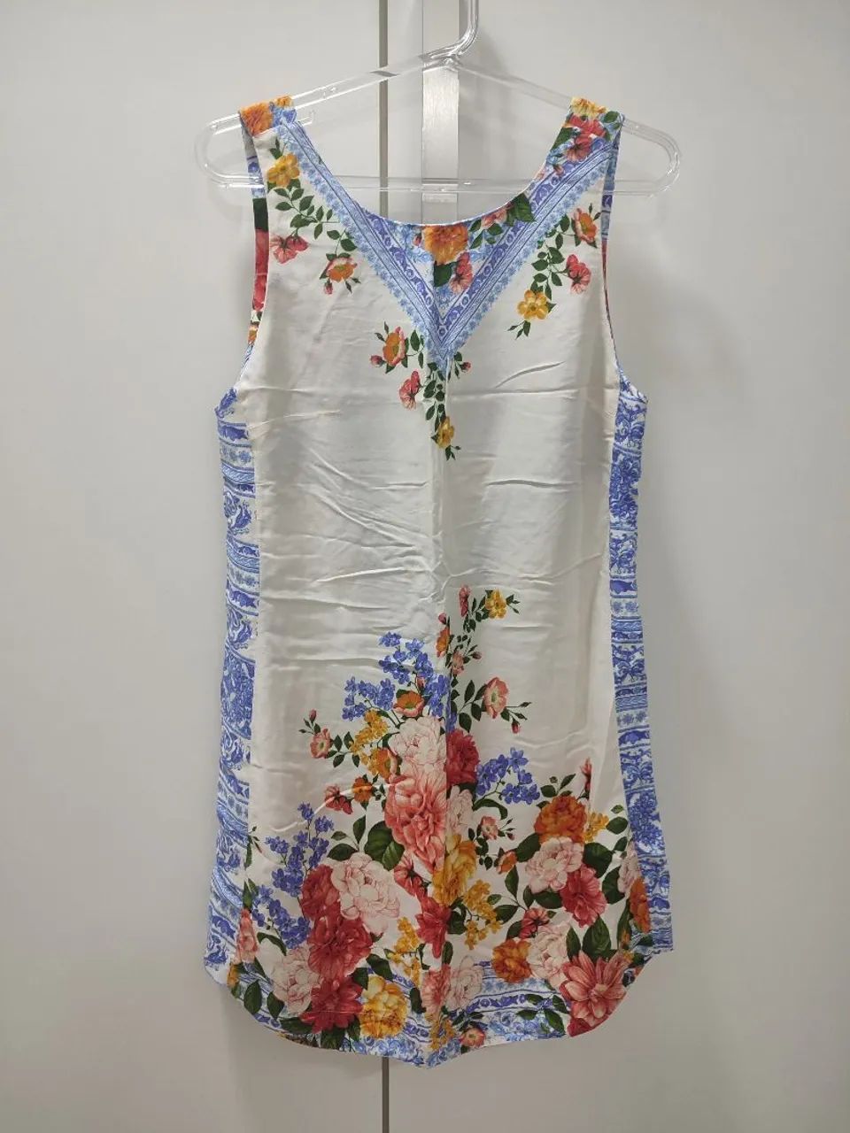 4 vestidos 