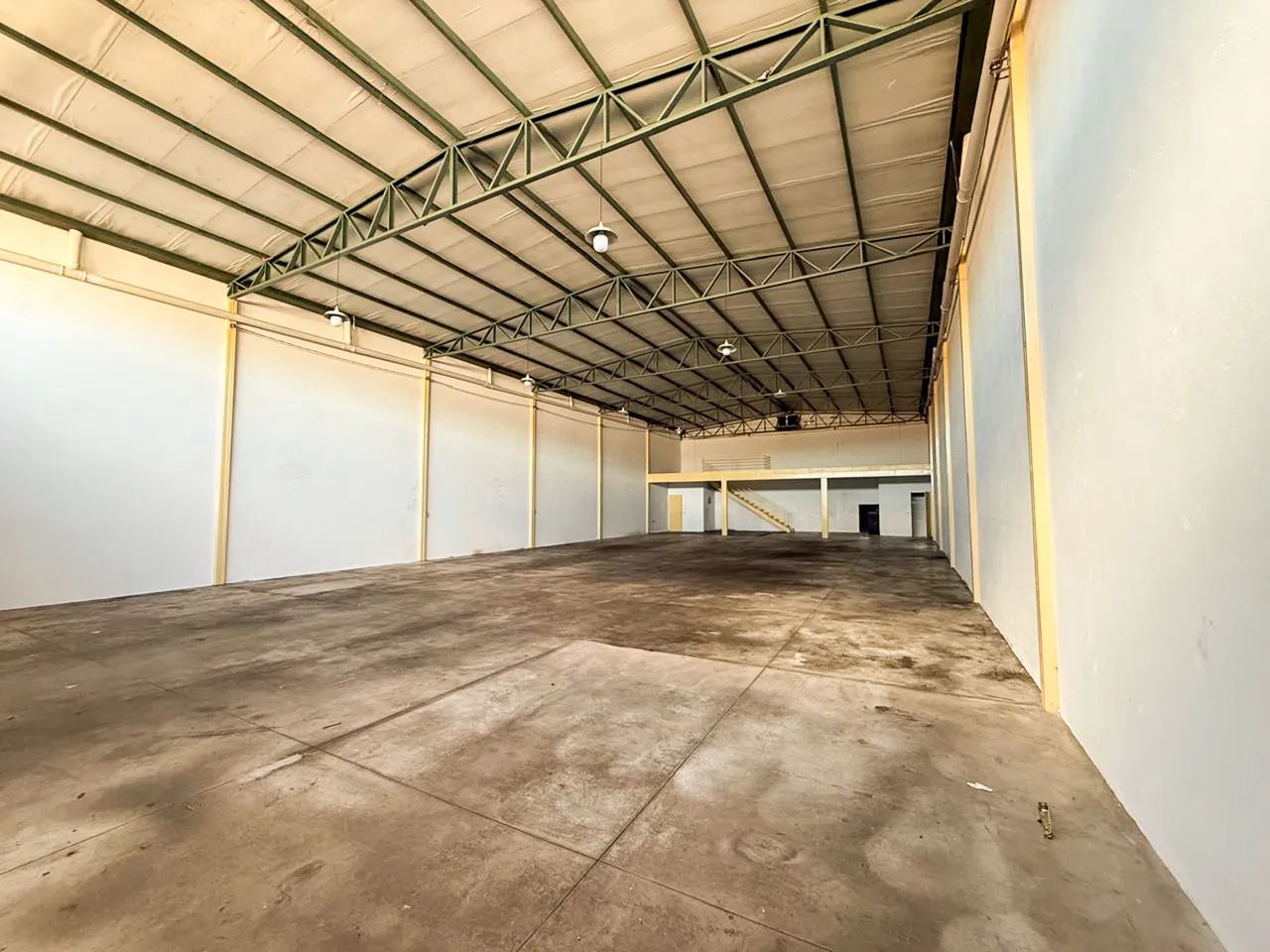 Galpão Comercial disponível para locação no Sudoeste em Goiânia-Go