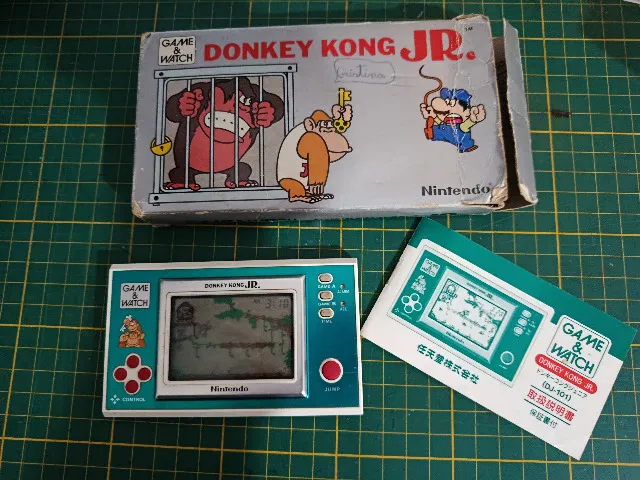 Game & Watch Gold Cliff Nintendo - raríssimo - Consoles de Vídeo