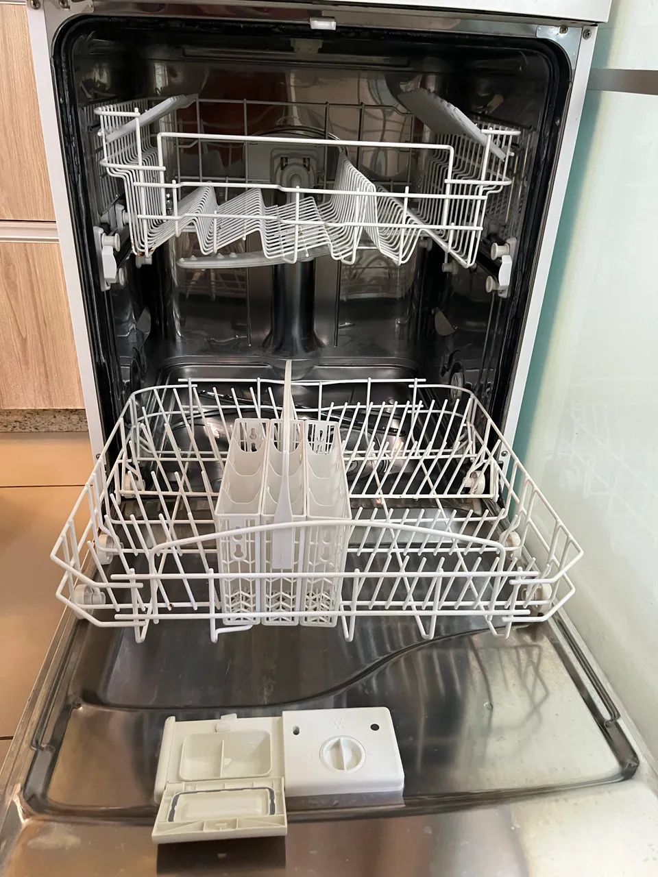 Máquina de lavar louça Brastemp 