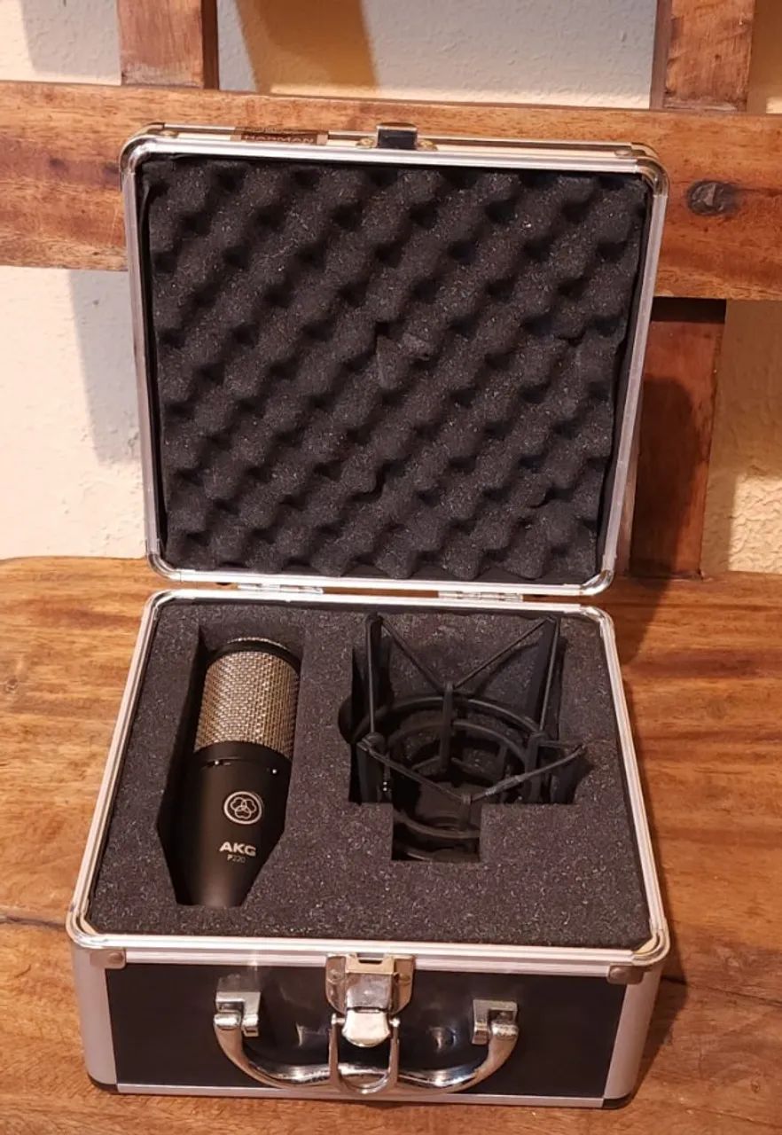 MICROFONE AKG P220 CONDENSER ORIGINAL HARMAN - Microfones e