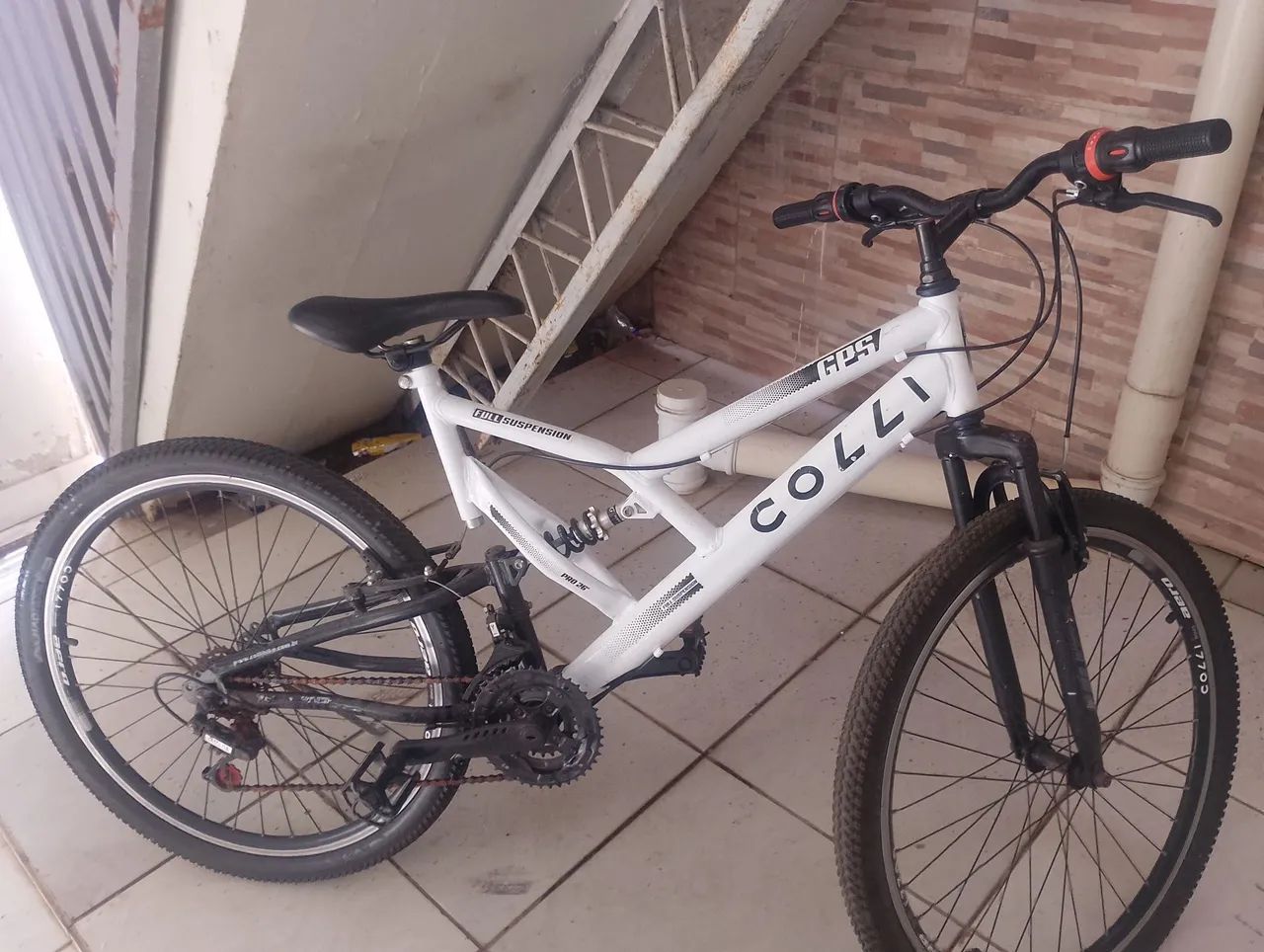 Bicicleta semi nova Colli