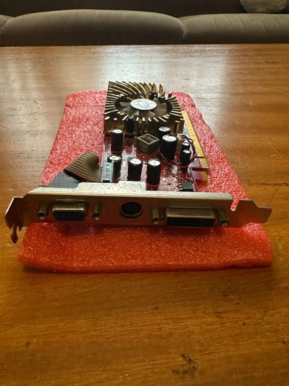 Placa de Vídeo MSI 8400 GS - Foto 2