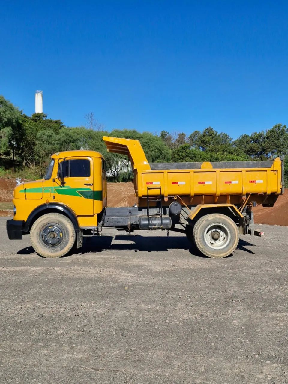 Caminhão Mercedes Benz 1111 ano 1966 caçamba  tração 4x2 toco  - Foto 3