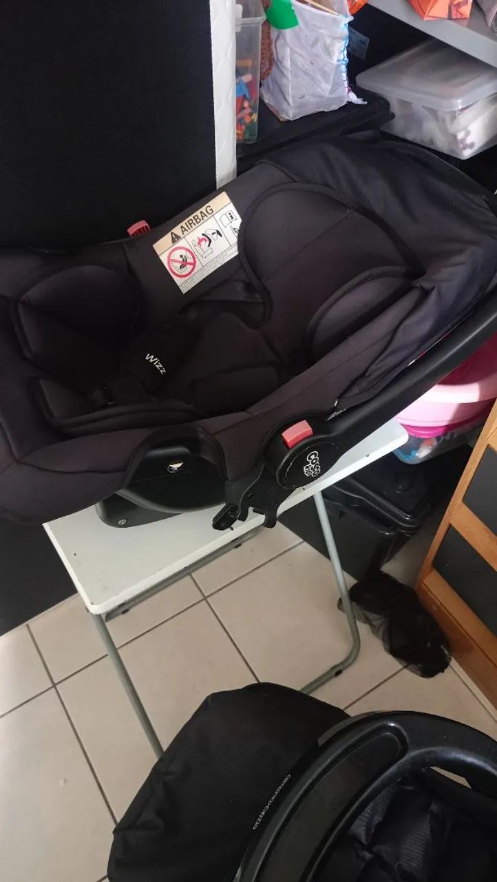 Carrinho de bebê+ bebê conforto  - Foto 5