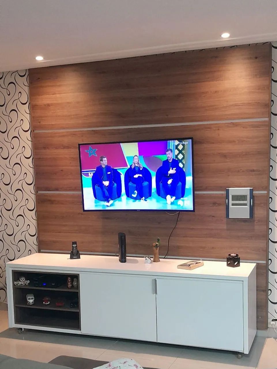 Rack + Painel  (Feito em Marcenaria) - Foto 3