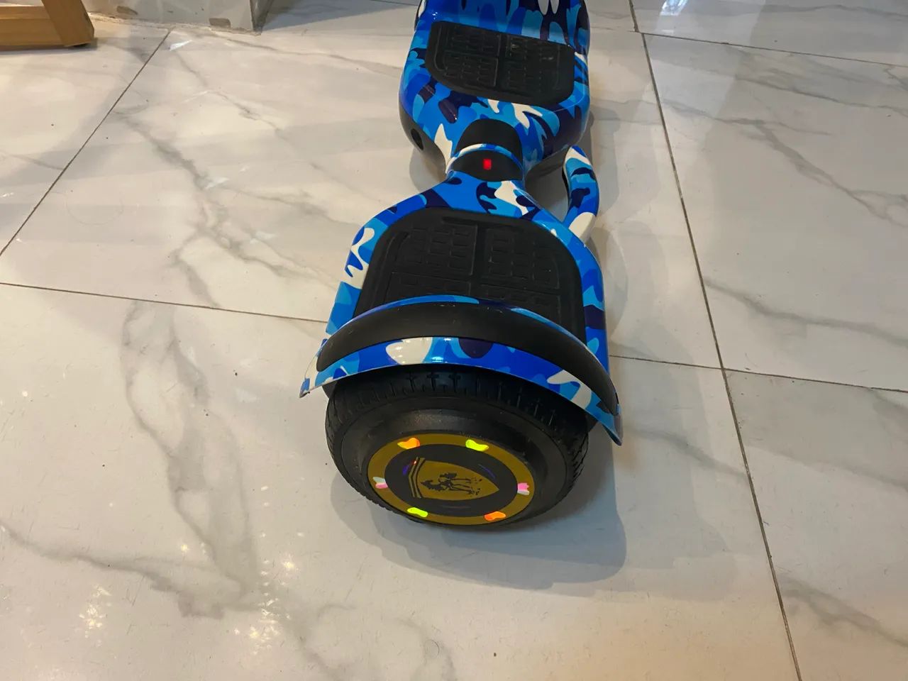 Hoverboard Elétrico 6.5" c/ Bluetooth e Luzes LED - Bivolt