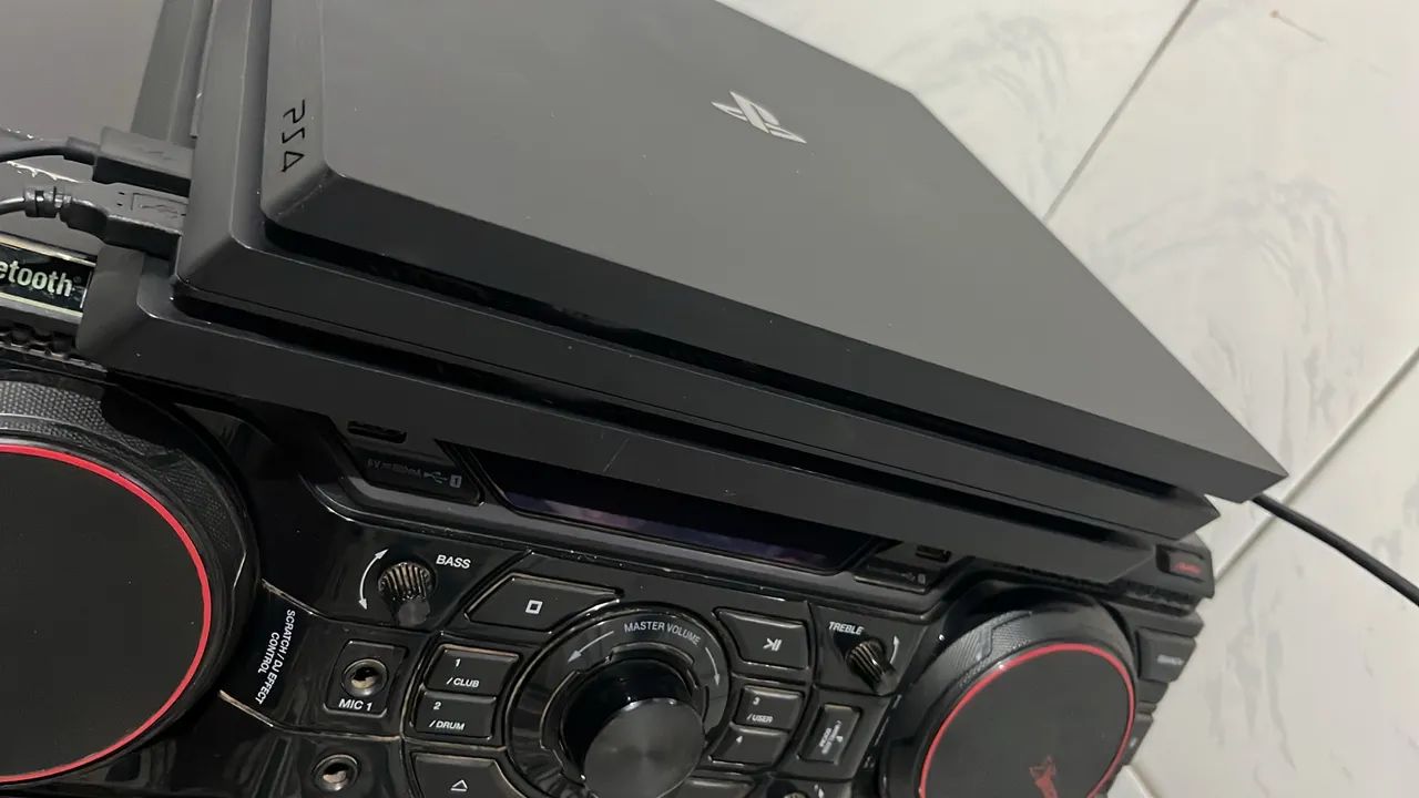 PS4 pro - Foto 2