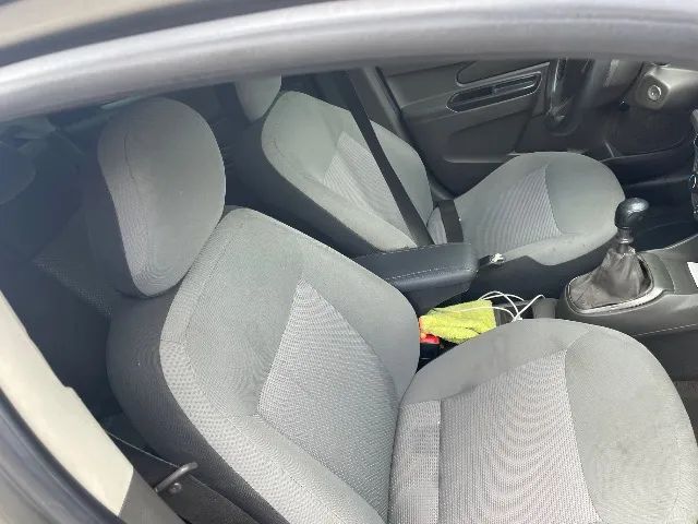 Chevrolet Cobalt LS 1.4 8V Flexpower 4P 2013 - Foto 3