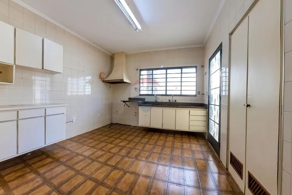 Casa a venda- 3 dormitórios no Jardim Petrópolis, SP - Foto 3