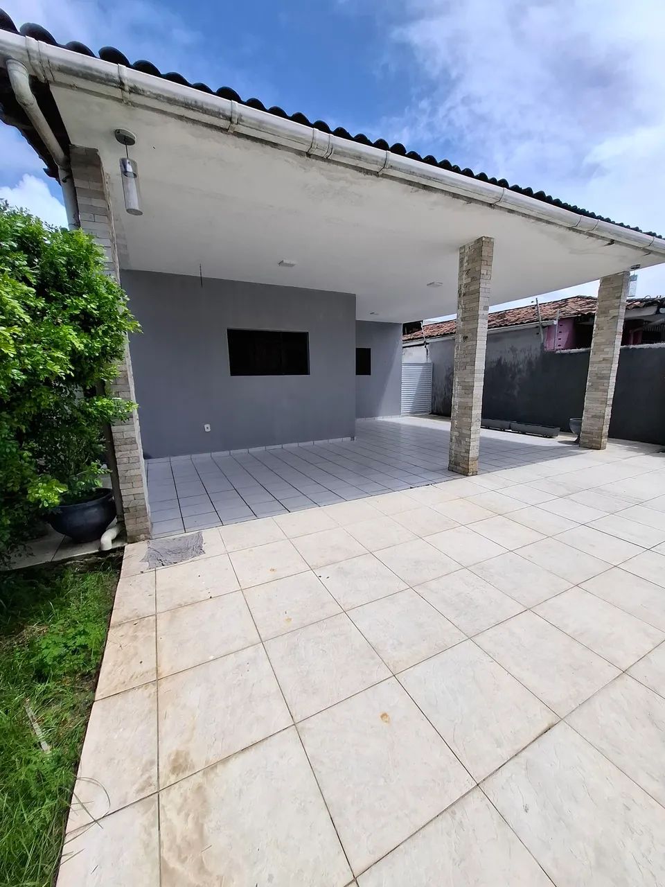 Excelente Casa Bancários,  3 Quartos mais Dependência  - Foto 2