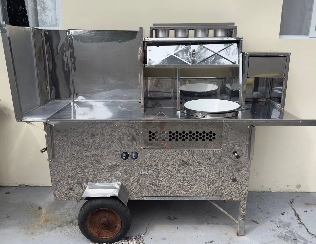 CARRINHO DE LANCHES EM INOX À VENDA!