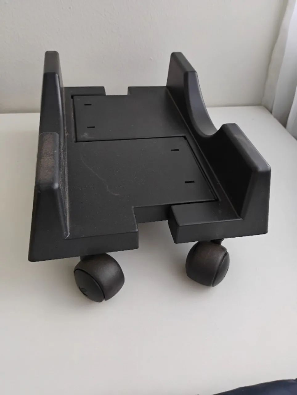 Suporte para CPU com rodinhas  - Foto 3