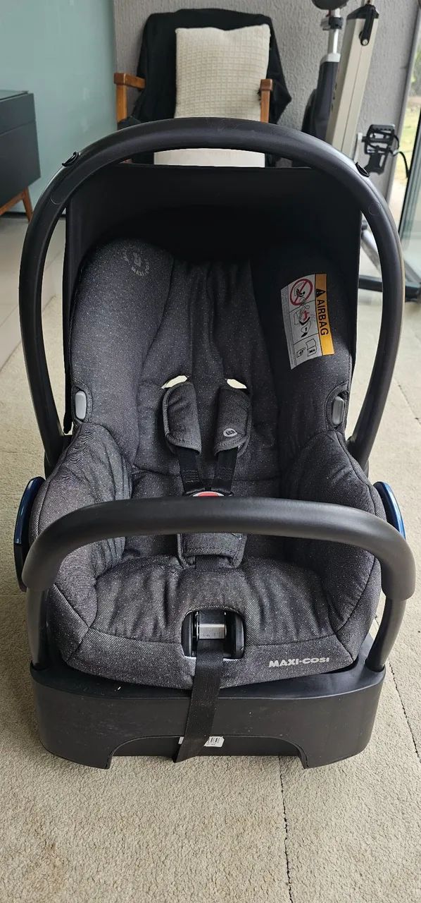 <br>Bebê Conforto Citi Maxi Cosi Essential Black + Base - Foto 3