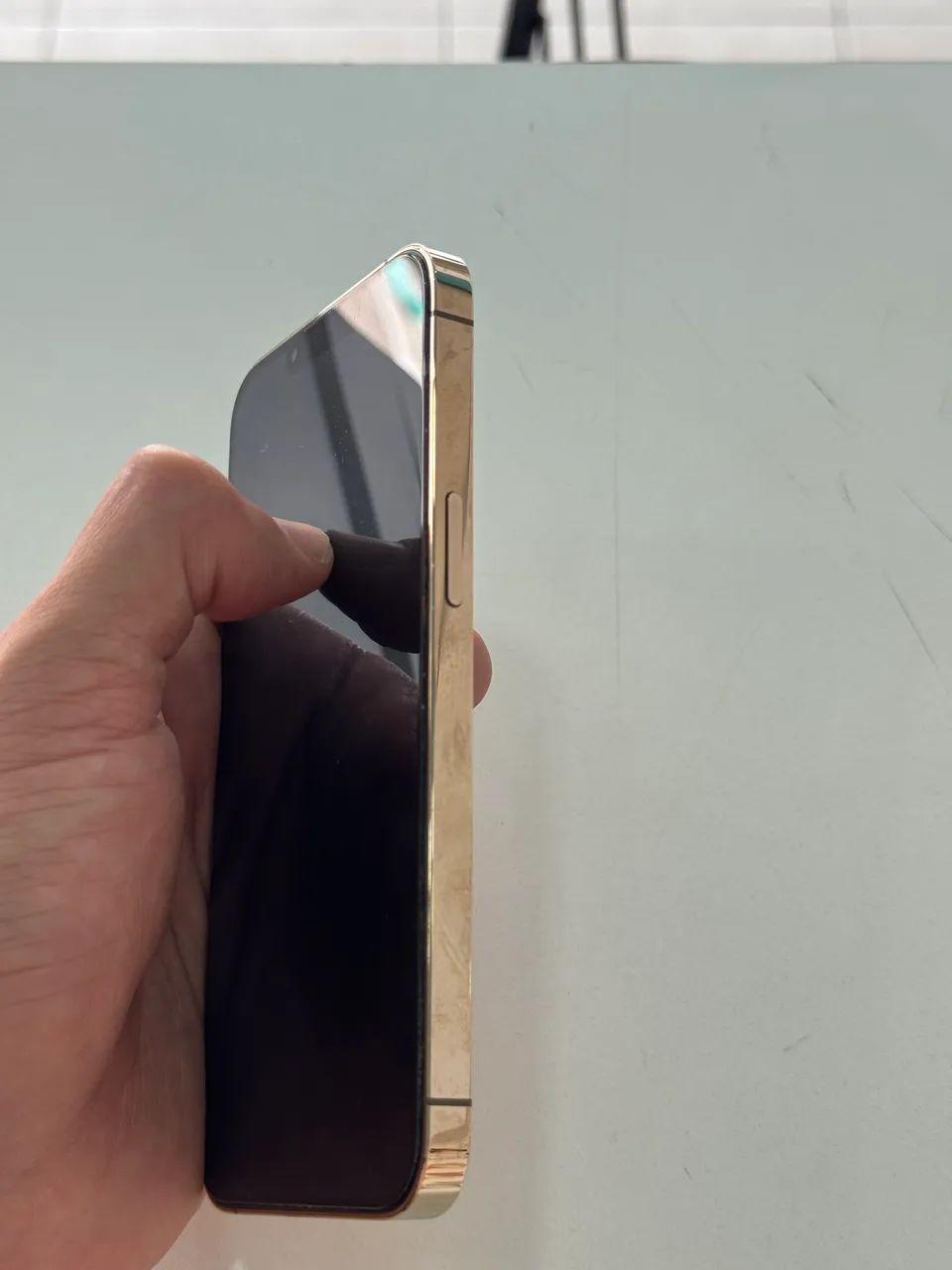 iPhone 13 Pro 128gbs Gold ( bateria 100% ). Ac cartão - Celulares