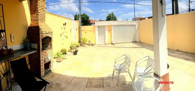 Casa plana no Castelão, 3 quartos, 6 vagas, deck com churrasqueira, - Foto 11