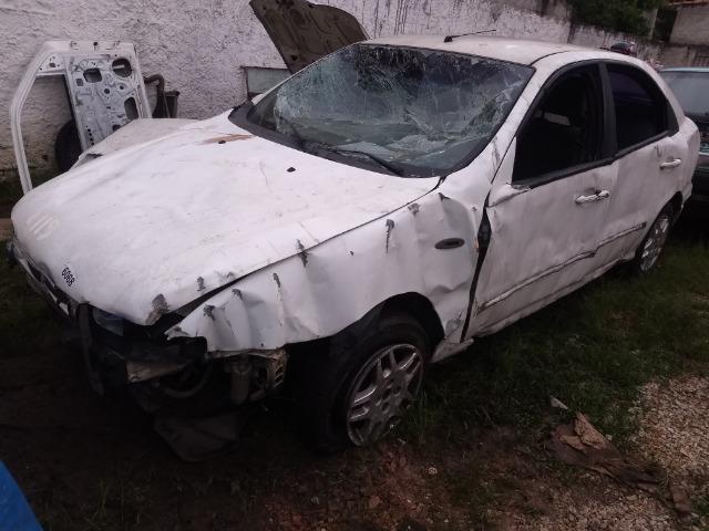 Brava 1.6 Sx 2002 Sucata Em Peças e Acessorios - Foto 18