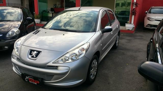 Peugeot 207 XR 1.4 flex 2013 - Foto 2
