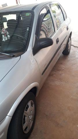 Vendo/troco corsa sedan 2005