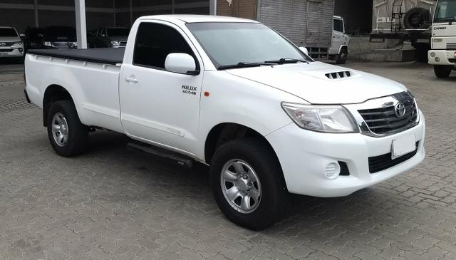 Toyota Hilux Sr Manuel 4x4 Cabine simples ano 2014
