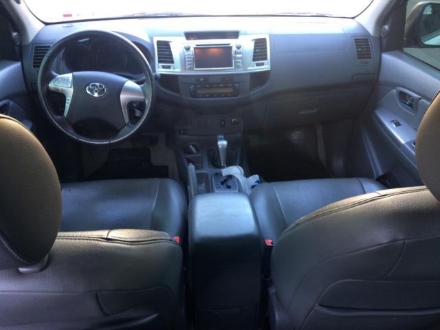 TOYOTA HILUX CD SRV D4-D 4X4 3.0 TDI DIESEL AUT - Foto 6