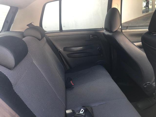 VW - Volkwagen - Fox 1.0 MI 8V Flex - Foto 12