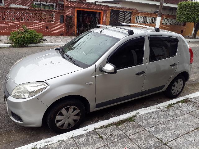 Sandero,,,,,, Troco por Montana