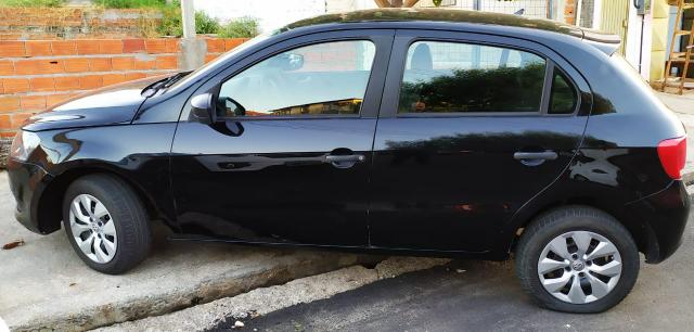 Vendo Gol 2015 TL 1.0 flex único dono carro top - Foto 2