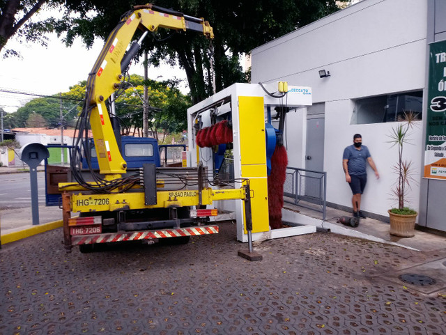 Caminhão Munck para Transporte de Máquinas e Equipamentos - Foto 2