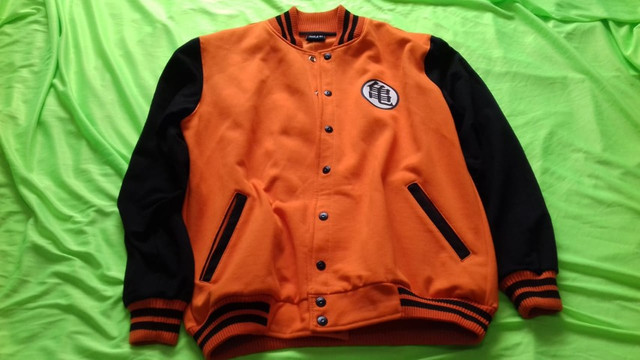 jaqueta college goku