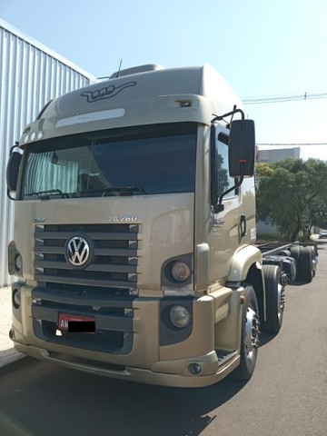 VW CONSTELLATION 24280