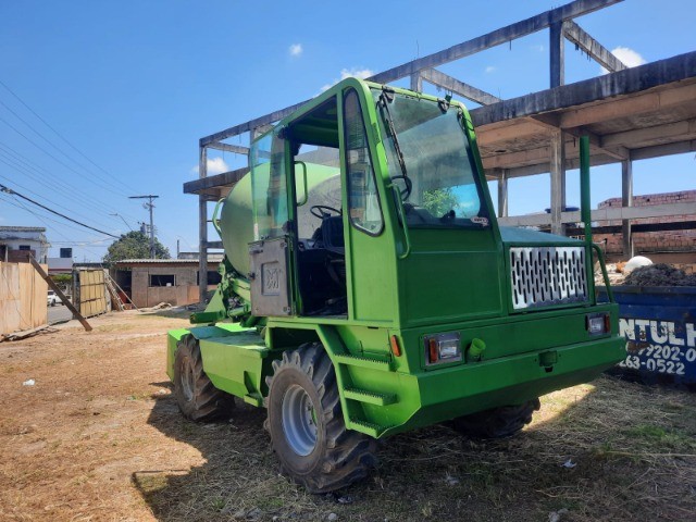 VENDA DE CAMINHÃO BETONEIRA