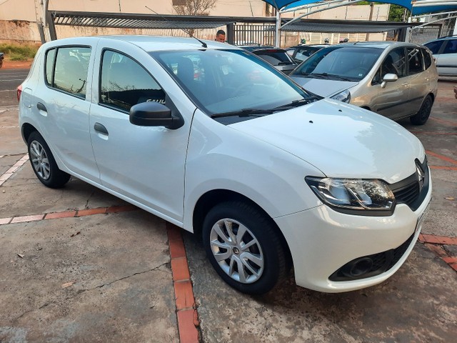 SANDERO 18/19 COMPLETO