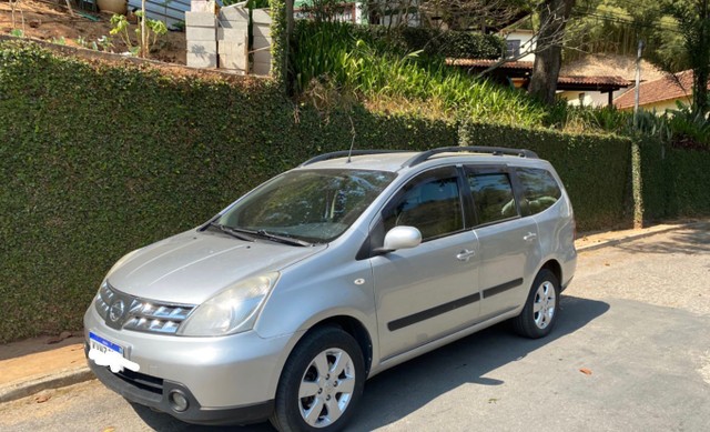 GRAND LIVINA 1.8 SL