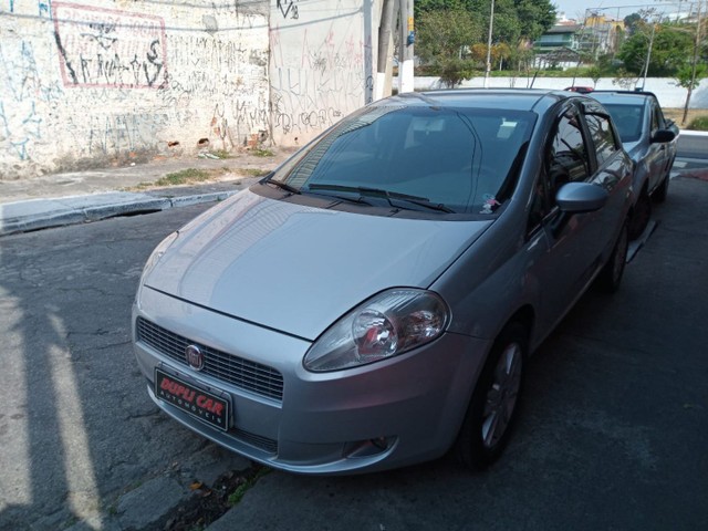 FIAT PUNTO ESSENCE 1.6 FLEX 2011 COMPLETO
