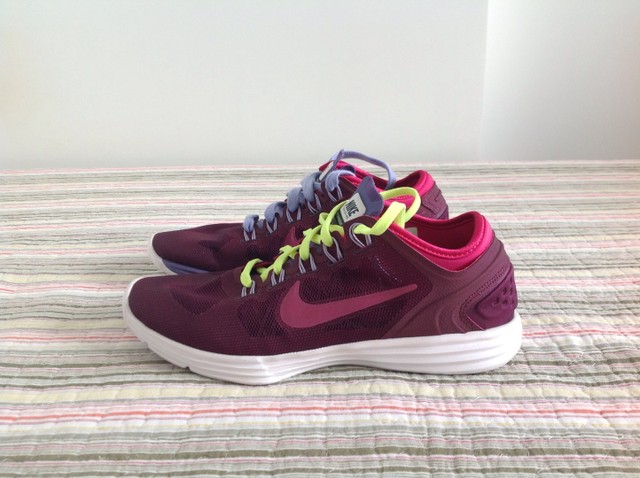 tenis nike feminino lunarlon