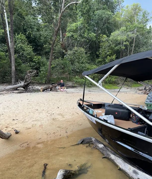 Lancha semi nova linda  - Foto 10