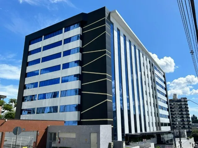 Sala comercial no Cemon - 34M² - Vieiralves